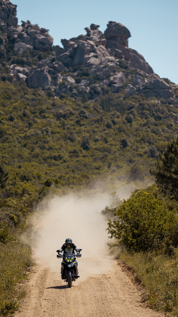 MOTION-TRK-702-2023-00001-19.webp